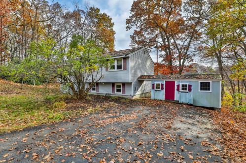 4 Viza Ave, Derry, NH 03038 exterior