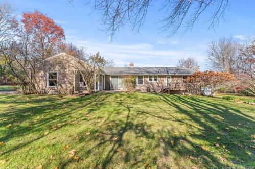 79 Donnelly Dr, Ridgefield, CT 06877 exterior