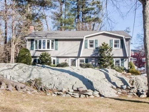 14 Spring Valley Rd, Medfield, MA 02052 exterior