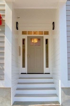 215 Maverick St, Roxbury-Xing, MA 02128 exterior