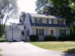 104 Fairway Dr, Newton, MA 02465 exterior