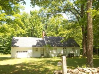 696 Middle Rte, Gilmanton, NH 03237 exterior
