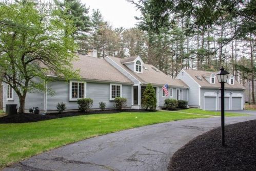 19 Forest Ln, Boxford, MA 01921 exterior