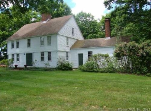 227 Atkins St, Middletown, CT 06457 exterior
