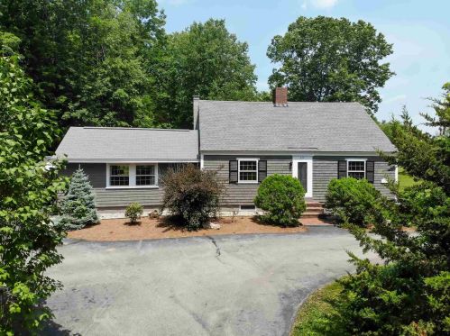 452 Nixon Rd, Pembroke, NH 03275 exterior