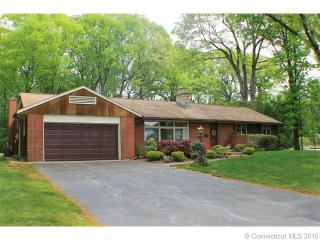 414 Connors Ln, Stratford, CT 06614 exterior