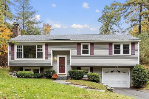 131 Conant Rd, Nashua, NH 03062 exterior