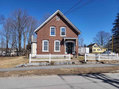 29-29 Community Dr, Concord, NH 03303 exterior