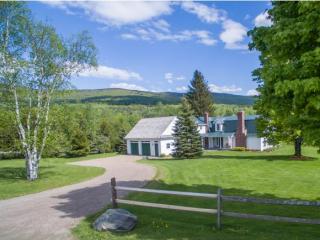 1482 Rolston Rd, Fayston, VT 05673 exterior