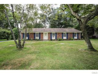 60 Stanton Ln, Stamford, CT 06902 exterior