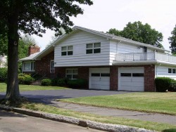 95 Peregrine Rd, Newton, MA 02459 exterior
