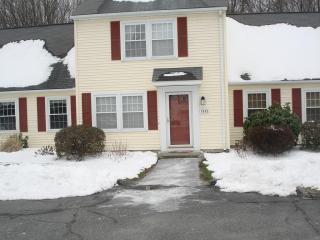 3002 Forest Park Dr, Auburn, MA 01501 exterior