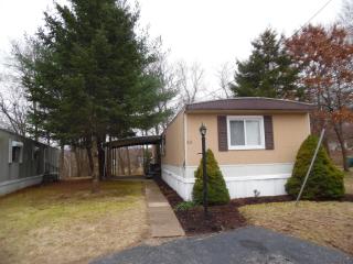 63 Sills Ave, Waterbury, CT 06712 exterior