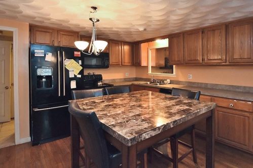 380 Sunset Ave, Providence, RI 02904 exterior