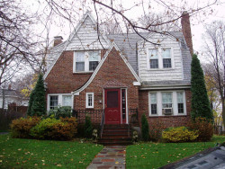 68 Vernon St, Newton, MA 02458 exterior