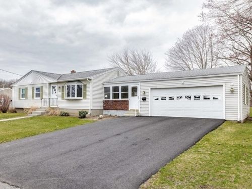 258 Fletcher Cir, Chicopee, MA 01020 exterior