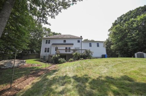 11 Grouse Ct, Deep-River, CT 06419 exterior