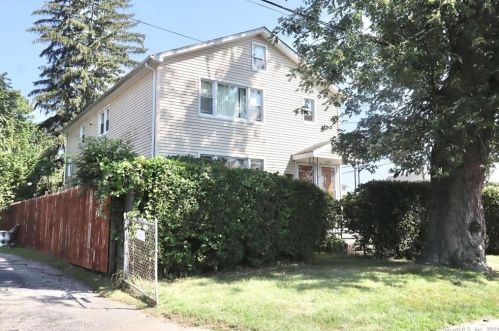 72 Fiske Ave, Bridgeport, CT 06606 exterior