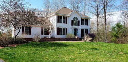 14 Guernsey Ct, Chichester, NH 03258 exterior