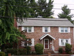 1711 Beacon St, Newton, MA 02468 exterior