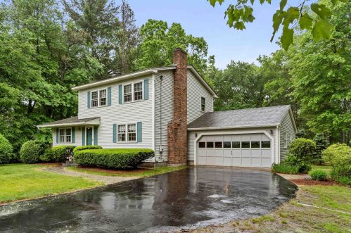447 Boston Post Rd, Amherst, NH 03031 exterior