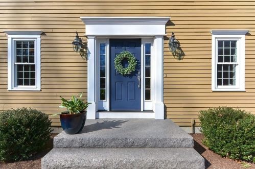 171 Chipper Hill Rd, Northbridge, MA 01534 exterior