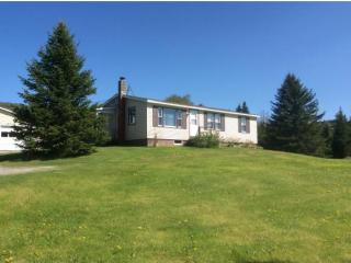 2689 Us Route 2, Cabot, VT 05647 exterior