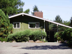 85 Baldpate Hill Rd, Newton, MA 02459 exterior