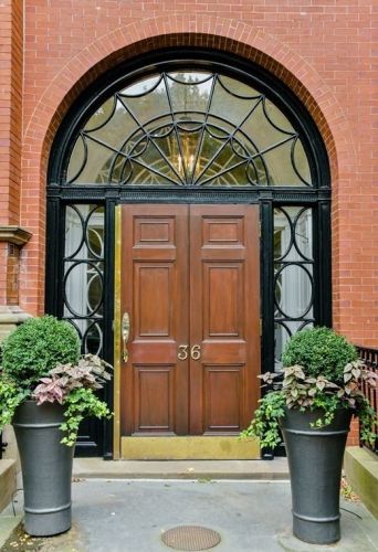 36 Commonwealth Ave, Roxbury-Xing, MA 02116 exterior