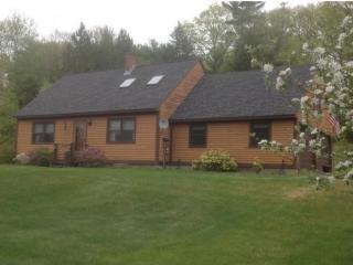 1 Meadowood Dr, Franklin, NH 03235 exterior