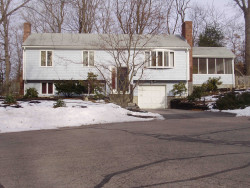 10 Blueberry Cir, Newton, MA 02462 exterior