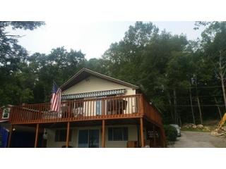81 Ledgestone Rd, Douglas, MA 01516 exterior