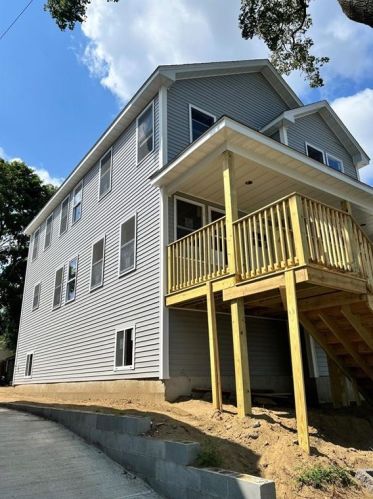 184 Rounds Ave, Providence, RI 02907 exterior