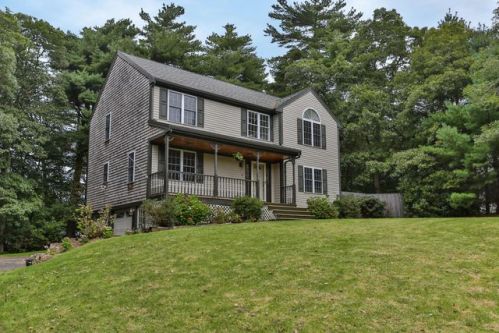 19 Maple St, New-Seabury, MA 02649 exterior