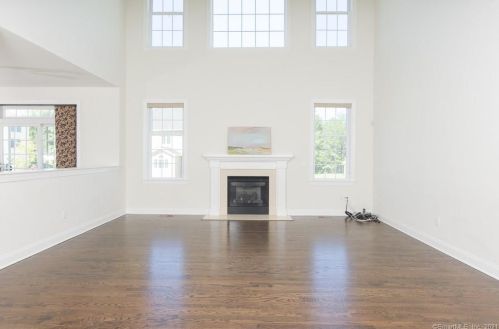 143 Rochela Dr, Southington, CT 06489 exterior