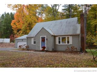 220 Firetown Rd, Simsbury, CT 06070 exterior