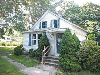 121 Spithead Rd, Waterford, CT 06385 exterior