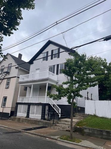 182 Ocean St, Providence, RI 02905 exterior