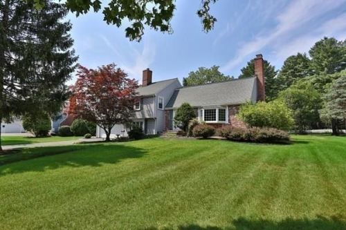 9 Pocahontas Way, South Lynnfield, MA 01940 exterior