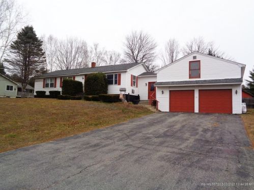 14 Rush Blvd, Millinocket, ME 04462 exterior