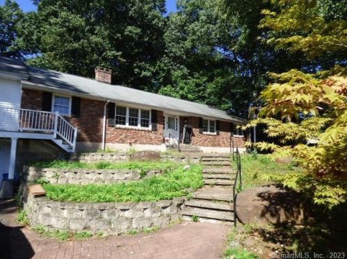 10 Castleman Dr, Southington, CT 06489 exterior