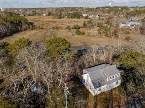 40 Pine Point Rd, Wellfleet, MA 02667 exterior