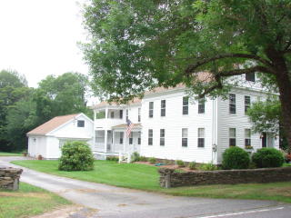 313 Thompson Rd, Thompson, CT 06277 exterior