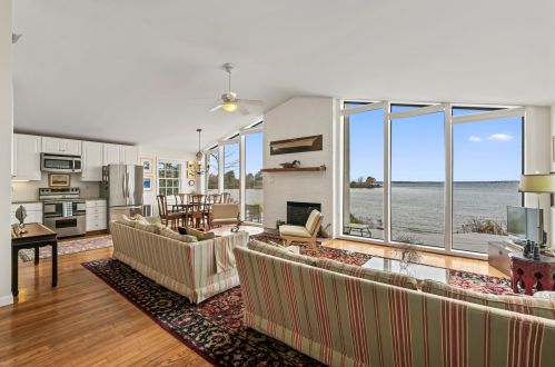89 Goose Ledge Rd, Harpswell, ME 04079 exterior