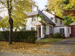 17 Morton Rd, Newton, MA 02459 exterior