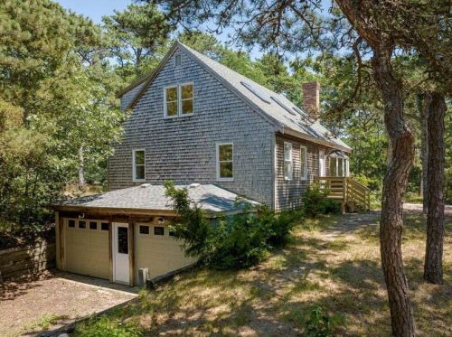 35 Hill Rd, Wellfleet, MA 02667 exterior