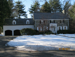 125 Country Club Rd, Newton, MA 02459 exterior