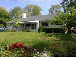 56 Boiling Spring Ave, Westerly, RI 02891 exterior