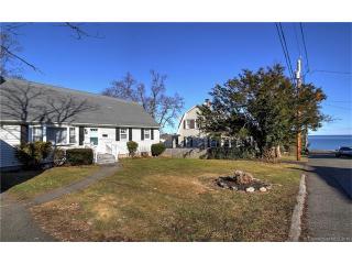 11 Parkland Pl, Milford, CT 06460 exterior