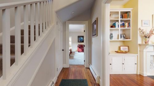 46 Everett St, Middletown, RI 02840 exterior